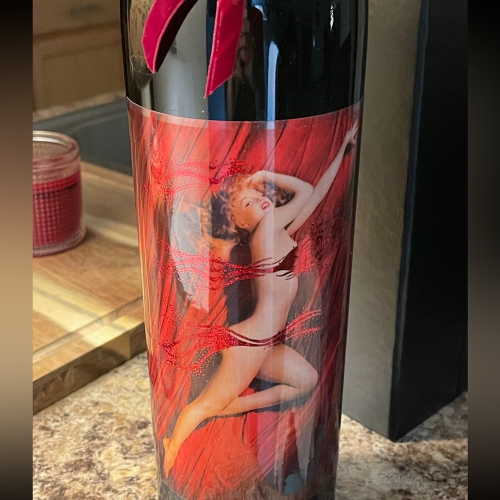 Rare Marilyn Monroe Velvet collection. Brand new sealed in the box . Limited